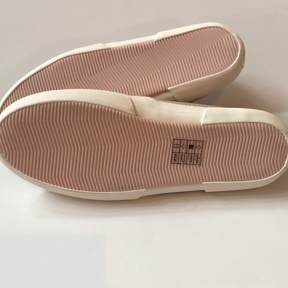 NIB Michael Kors soft pink slip on sneakers - Picture 9 of 9